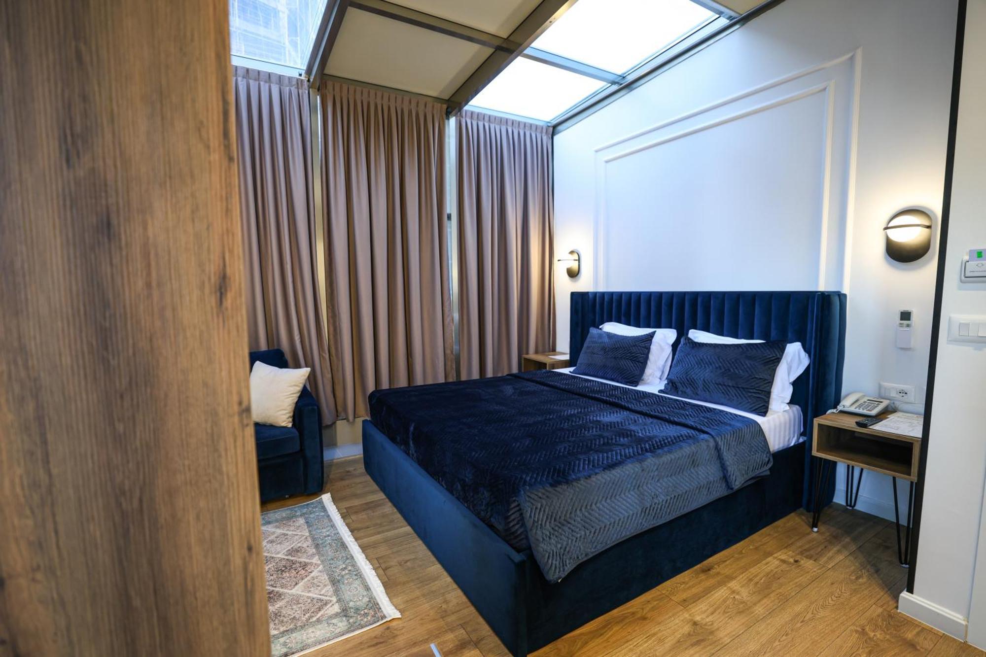 Center 4* Tirana